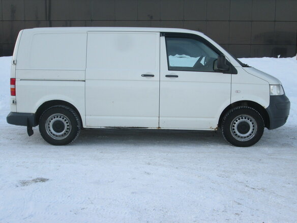 2009 Volkswagen Transporter T5, белый - вид 2