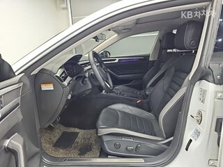 2022 Volkswagen Arteon I Рестайлинг, белый, 2550500 рублей, вид 5
