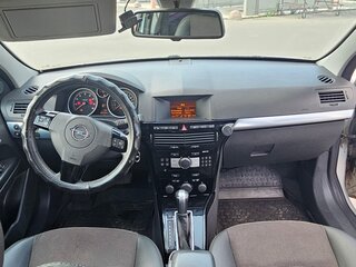 2012 Opel Astra H Рестайлинг, серебристый, 510000 рублей, вид 4