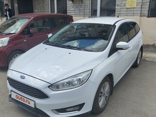 2017 Ford Focus III Рестайлинг, белый, 675000 рублей, вид 1