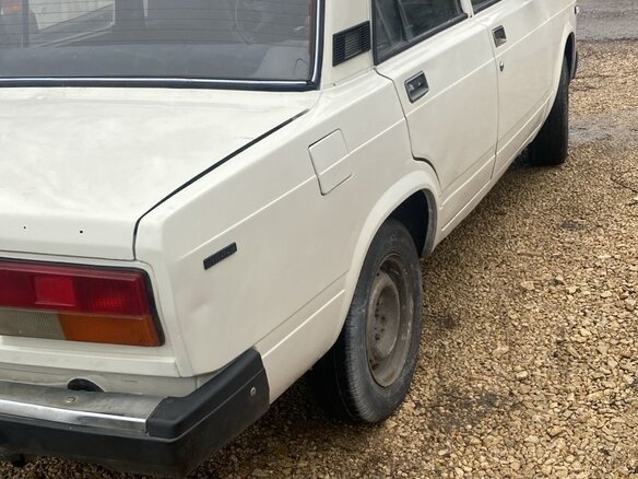 1997 Lada (ВАЗ) 2107, белый, 140000 рублей - вид 7