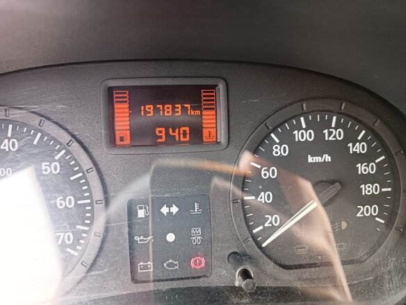 2012 Renault Logan I Рестайлинг, чёрный, 400000 рублей - вид 4