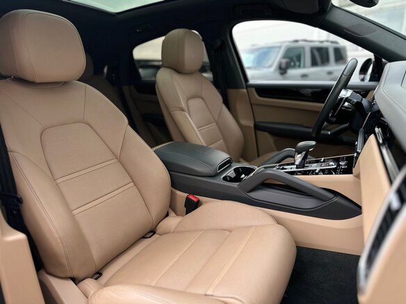 2020 Porsche Cayenne S Coupé III, коричневый, 10400000 рублей - вид 24