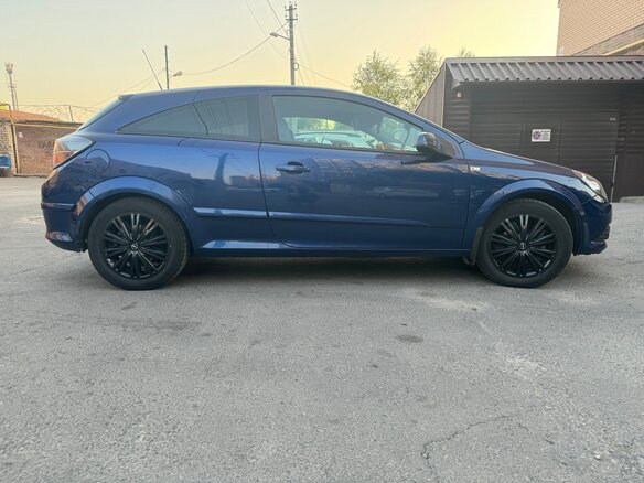 2008 Opel Astra GTC H Рестайлинг, синий, 580000 рублей - вид 1