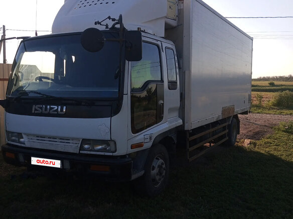 1996 Isuzu Como, белый, 1500000 рублей - вид 2