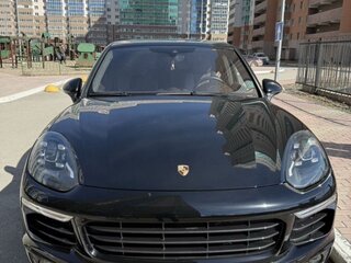2015 Porsche Cayenne S II Рестайлинг (958), чёрный, 6000000 рублей, вид 3