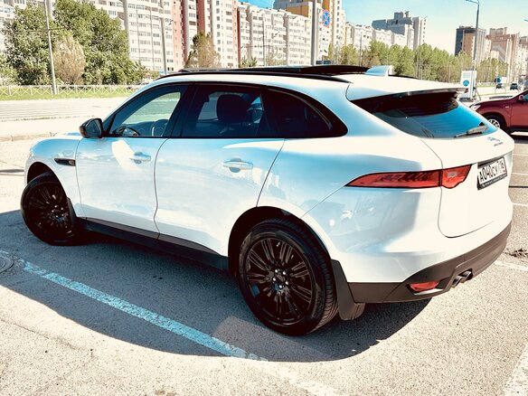 2018 Jaguar F-Pace I, белый, 2750000 рублей - вид 6