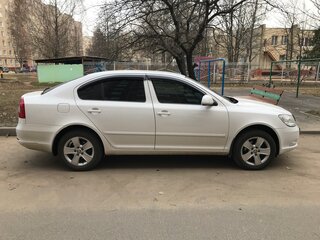 2013 Skoda Octavia DSG7 II (A5) Рестайлинг, белый, 870000 рублей, вид 2