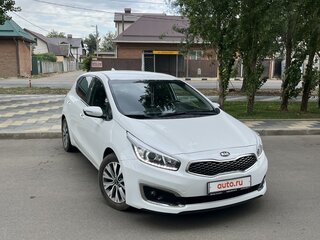 2018 Kia Ceed II Рестайлинг, белый, 1600000 рублей, вид 1