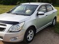 2013 Chevrolet Cobalt II, серебристый, 600000 рублей - вид 2