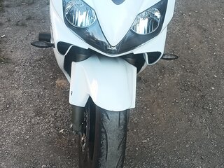 2005 Honda CBR 600F, белый, 550000 рублей, вид 3