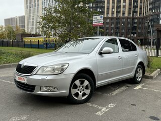 2011 Skoda Octavia II (A5) Рестайлинг, серебристый, 690000 рублей, вид 2