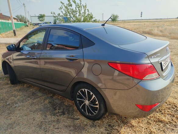 2016 Hyundai Solaris I Рестайлинг, серый, 980000 рублей - вид 4