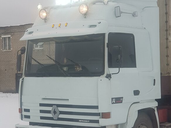 1991 Renault Major, белый, 2000000 рублей - вид 2