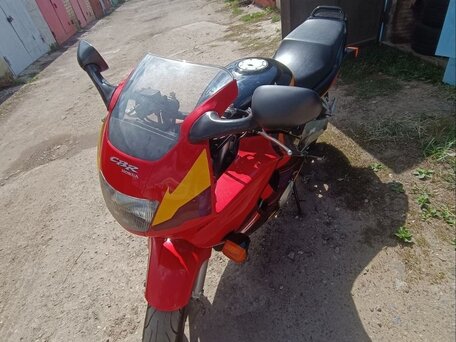 1995 Honda CBR 600F, красный, 290000 рублей, вид 2