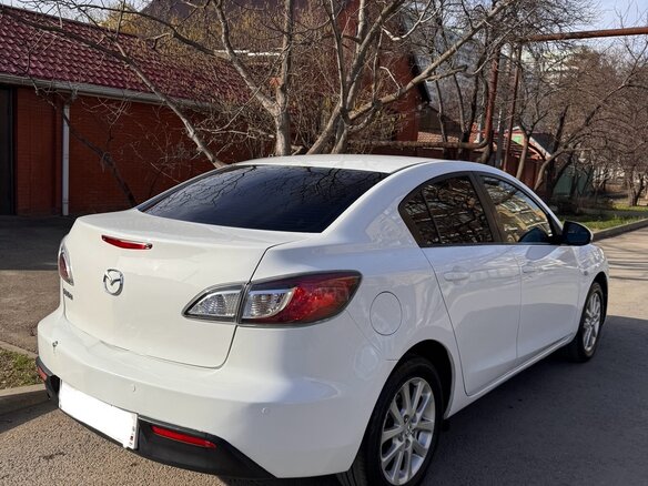 2011 Mazda 3 II (BL), белый, 950000 рублей - вид 9