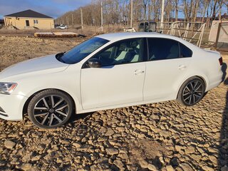 2016 Volkswagen Jetta VI Рестайлинг, белый, 1550000 рублей, вид 3