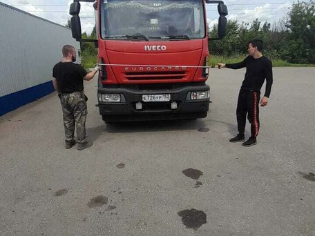 2008 Iveco EuroCargo, красный, 2500000 рублей, вид 4