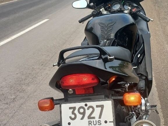 1998 Honda CBR 1100 XX, чёрный, 525000 рублей - вид 1