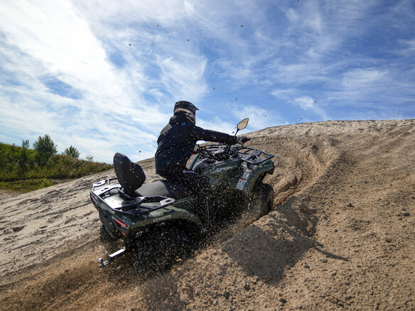 2024 CFMoto CFORCE 400L EPS, чёрный, 642532 рублей - вид 11
