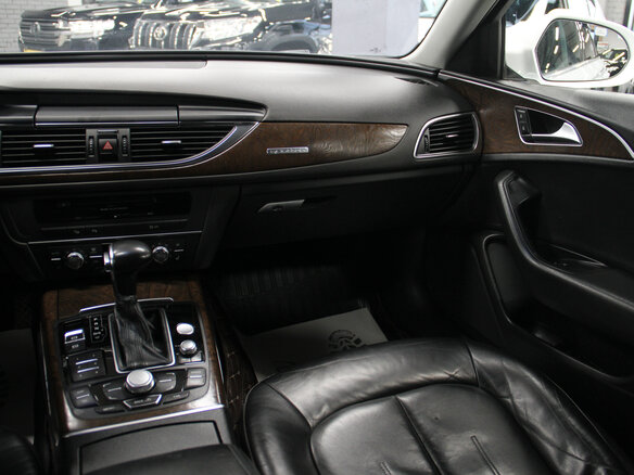 2011 Audi A6 IV (C7), белый - вид 11