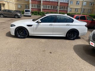 2014 BMW 5 серии 520d xDrive VI (F10/F11/F07) Рестайлинг, белый, 1900000 рублей, вид 4