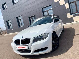 2010 BMW 3 серии 318i V (E90/E91/E92/E93) Рестайлинг, белый, 913000 рублей, вид 1