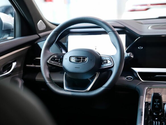 2026 Geely Monjaro I, серебристый - вид 17