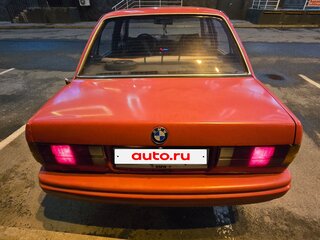1985 BMW 3 серии 316 II (E30), красный, 240000 рублей, вид 3