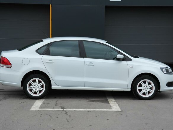 2014 Volkswagen Polo V, белый - вид 5