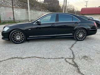 2008 Mercedes-Benz S-Класс 450 Long V (W221), чёрный, 1750000 рублей, вид 4