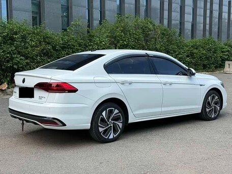 2022 Volkswagen Bora IV (China Market) Рестайлинг, белый, 1600000 рублей, вид 4