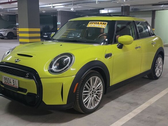 2023 Mini Hatch Cooper S III (F55/F56) Рестайлинг 2, зелёный, 3300000 рублей - вид 2