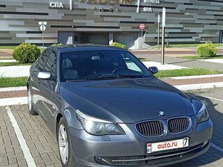 2007 BMW 5 серии 530xi V (E60/E61) Рестайлинг, серый, 1285531 рублей, вид 4