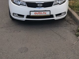 2013 Kia Cerato III, белый, 1300000 рублей, вид 1