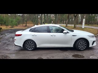 2019 Kia Optima IV Рестайлинг, белый, 1750000 рублей, вид 4