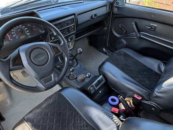 2010 Lada (ВАЗ) 2131 (4x4) I, серебристый, 800000 рублей - вид 4
