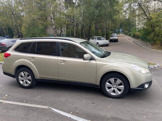 2010 Subaru Outback IV, золотистый, 1070000 рублей, вид 4