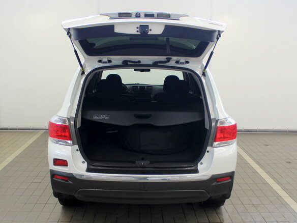 2013 Toyota Highlander II (XU40) Рестайлинг, белый - вид 5