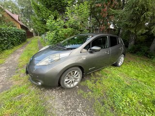 2016 Nissan Leaf 30kWh I (ZE0/AZE0), серый, 945000 рублей, вид 5