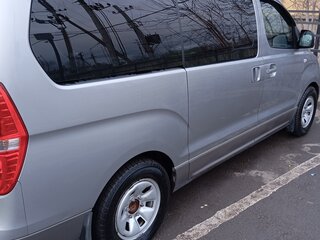 2013 Hyundai H-1 II, серебристый, 1500000 рублей, вид 4