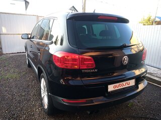 2011 Volkswagen Tiguan I Рестайлинг, чёрный, 1200000 рублей, вид 2