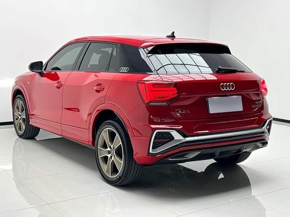 2022 Audi Q2 L 35 TFSI I Рестайлинг, красный, 1840000 рублей - вид 3