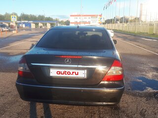2006 Mercedes-Benz E-Класс 200 III (W211, S211) Рестайлинг, чёрный, 780000 рублей, вид 4