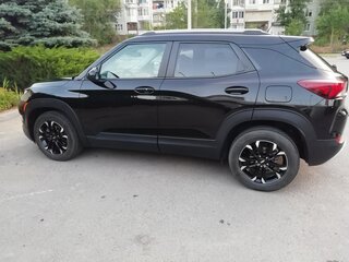 2021 Chevrolet TrailBlazer III, чёрный, 1880000 рублей, вид 4