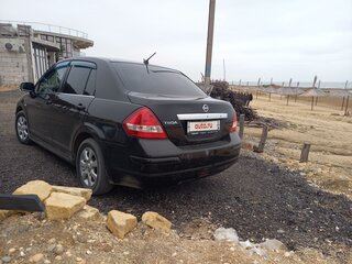 2013 Nissan Tiida I Рестайлинг, коричневый, 950000 рублей, вид 4