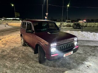 1996 Lada (ВАЗ) 2121 (4x4) I Рестайлинг, красный, 290000 рублей, вид 2