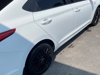 2018 Hyundai Solaris II, белый, 1700000 рублей, вид 2