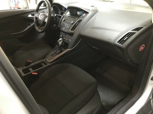 2016 Ford Focus III Рестайлинг, серебристый - вид 5