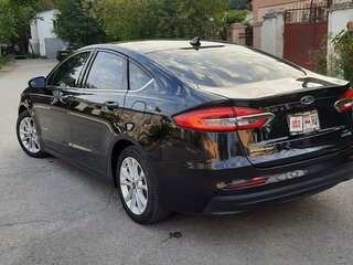 2018 Ford Fusion (North America) II Рестайлинг, чёрный, 2390000 рублей, вид 4
